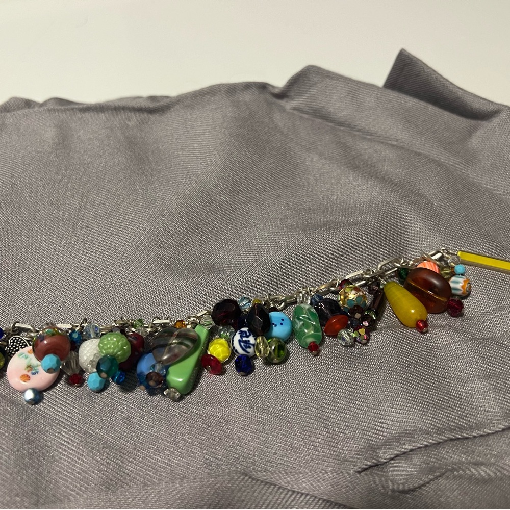 Hand blown glass bead w silver paper clip bracelet-6.5 inch silver (sold as is)